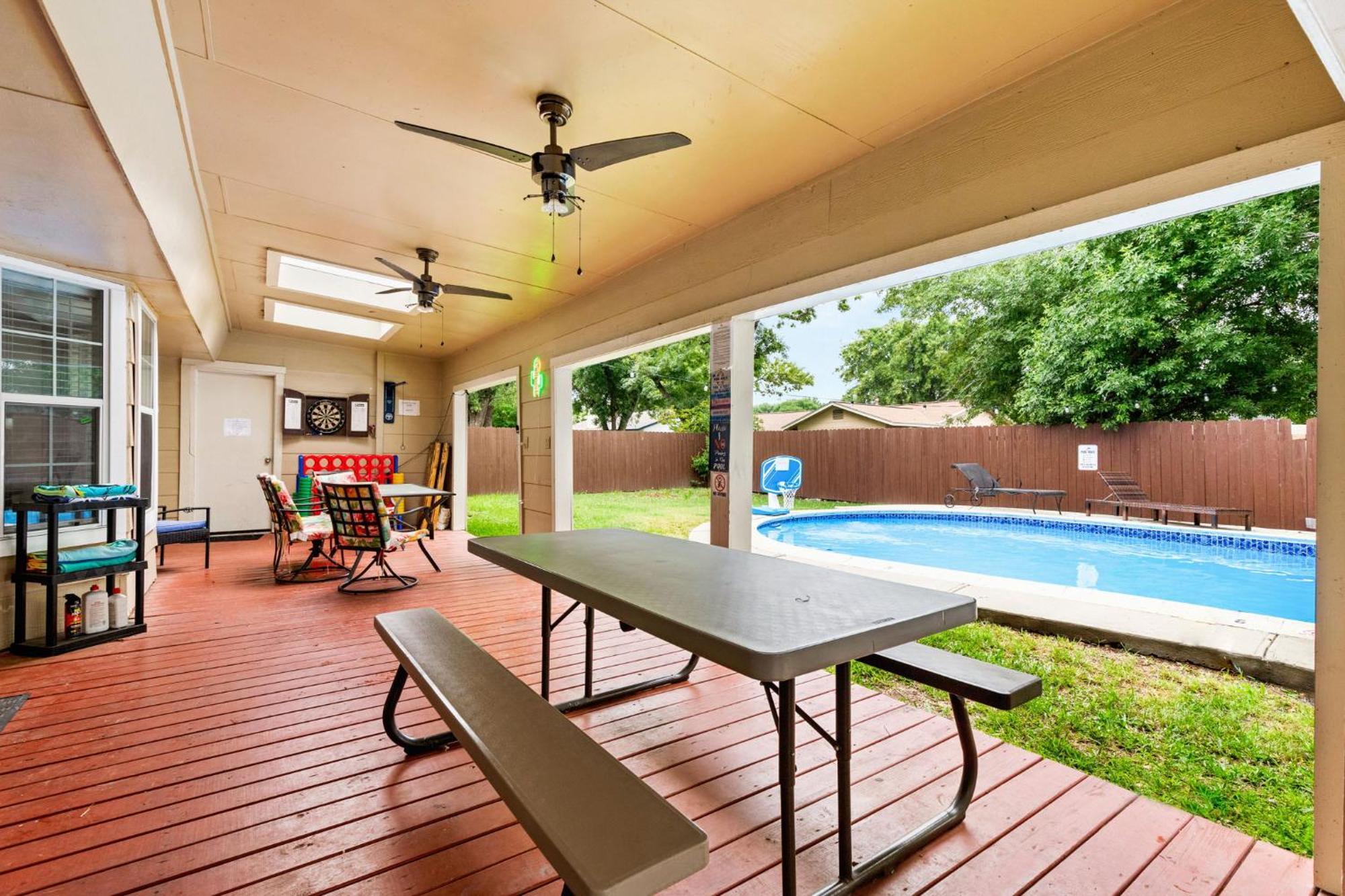 Spacious 4 Bedroom With Pool-Minutes To Seaworld And Lackland Afb San Antonio Kültér fotó